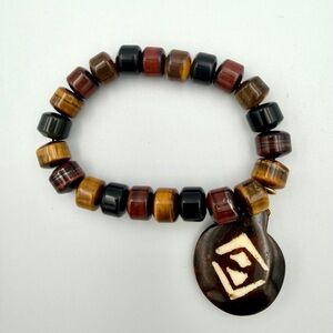 Nordstrom Tiger’s Eye Beaded Bracelet with Pendant